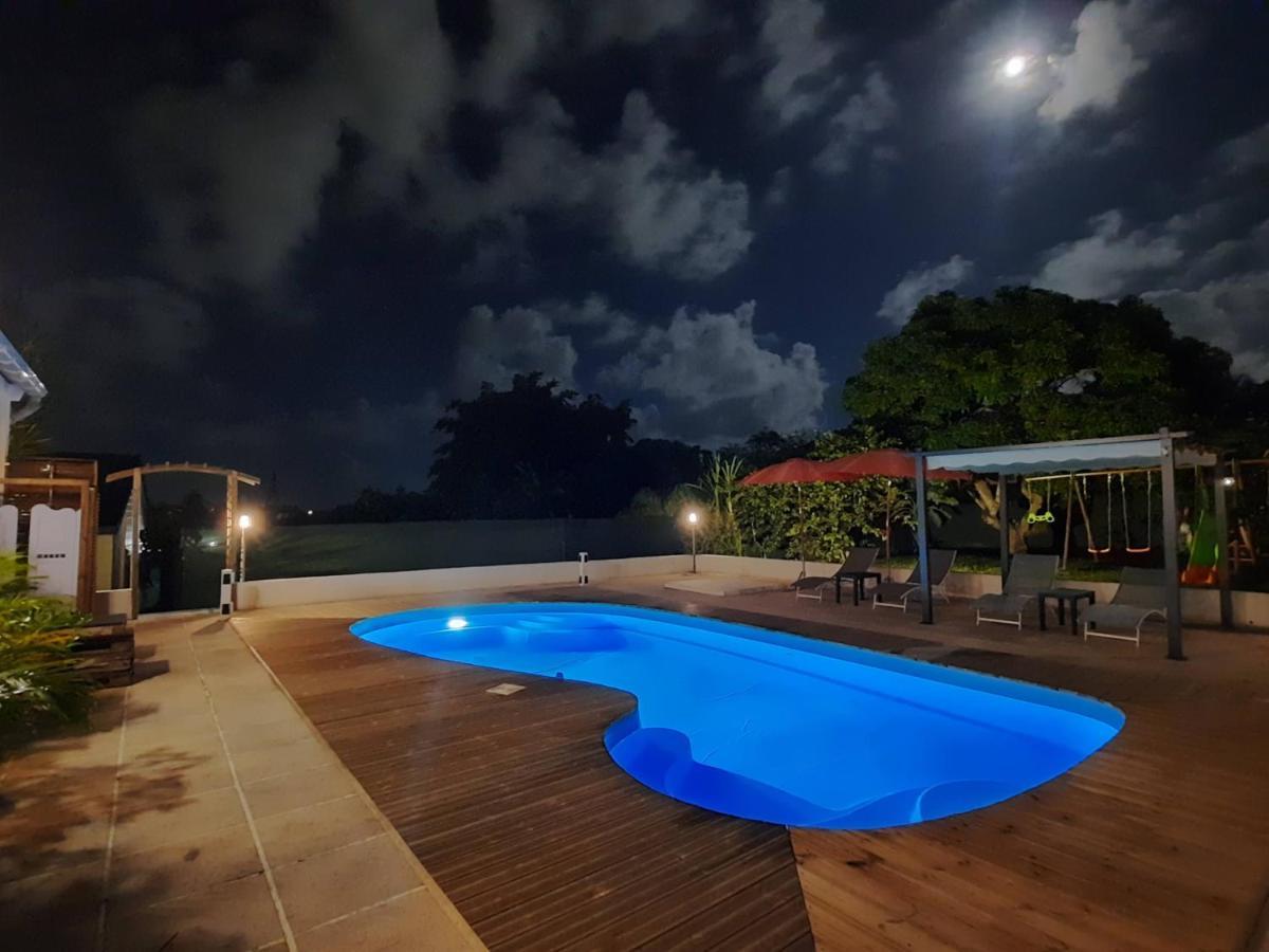 Tropical Dream - Gite Touristique - 4Adultes Et 3Enfants Baie-Mahault Exterior foto